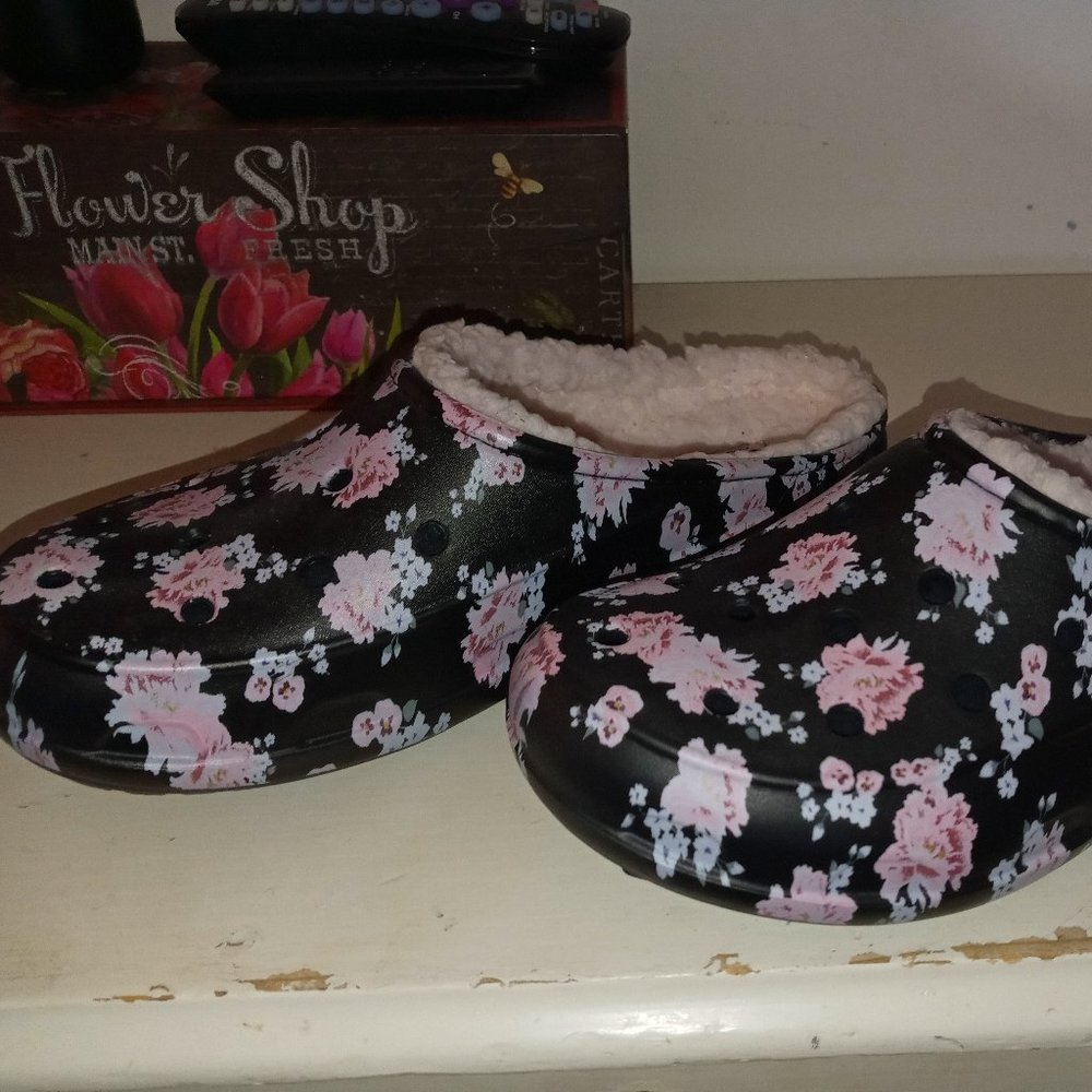 Crocs slip ons size 9!